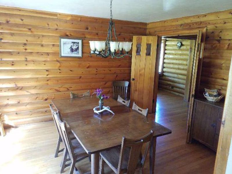 Sunlight Ranger Cabin - Dining Room