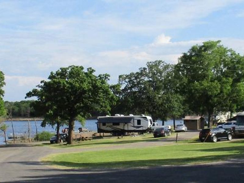 Blue Bill offers some shade on most campsites, and offers a gradual slope to the shoreline for easy lake access.