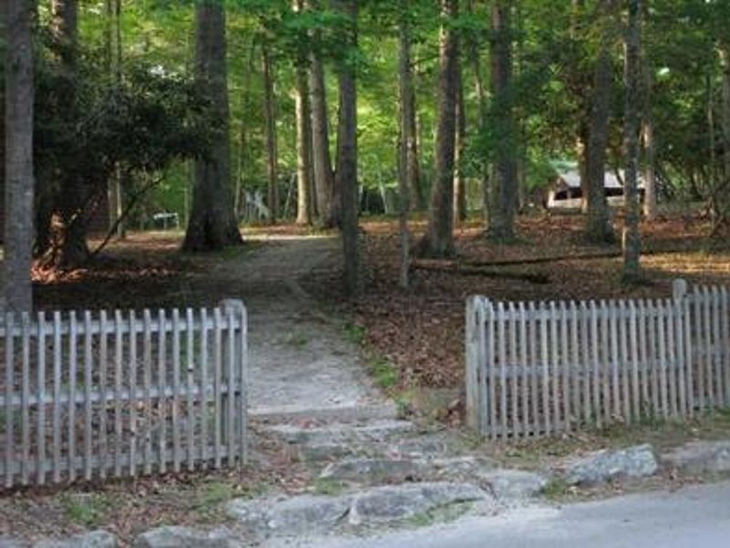 Path to Grandview Shelter 1