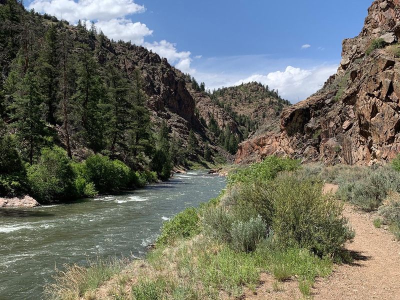 Lake Form Arm at Gateview