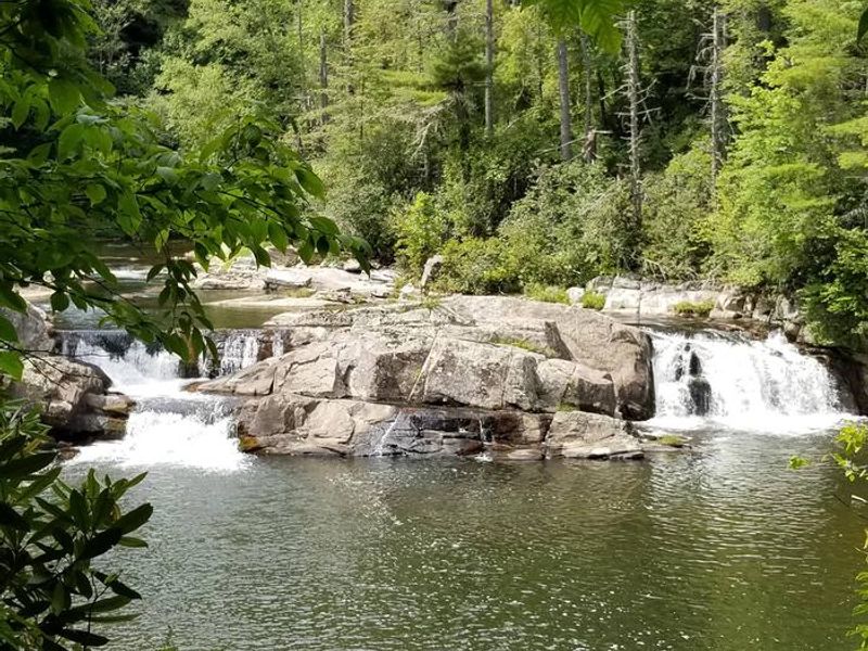 The first waterfall of Linville Falls.