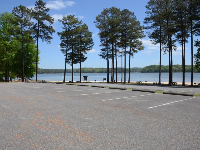 Sweetwater Day Use Area Parking Near Beach